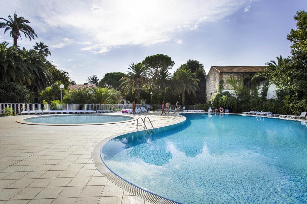 Hotel Le Domaine Du Mas Blanc By Popinns アレニャ エクステリア 写真