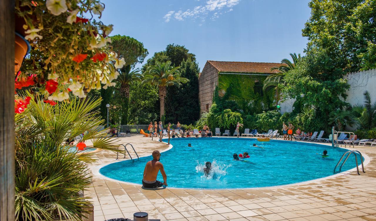 Hotel Le Domaine Du Mas Blanc By Popinns アレニャ エクステリア 写真